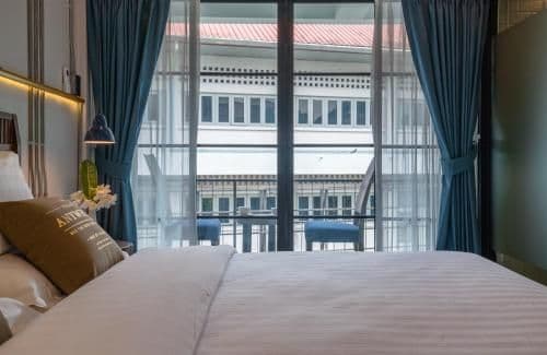 Queen Room with Pool View