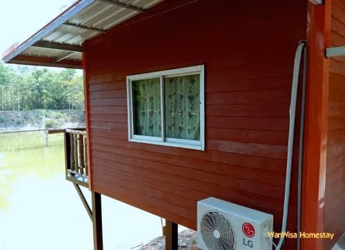 Bungalow - Water Front