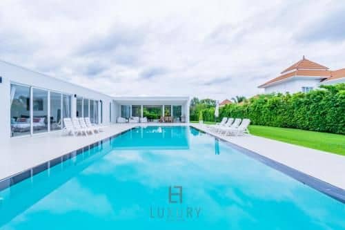 Luxury Modern 4 Bedroom Pool Villa PH111 Luxury Modern 4 Bedroom Pool Villa PH111