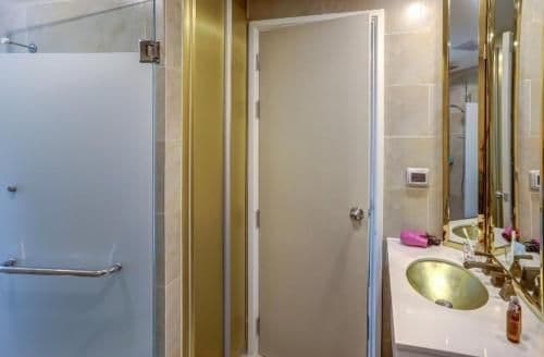 Studio Apartment with Sea View