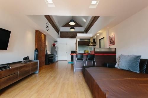 Asok Studio and Kitchen0