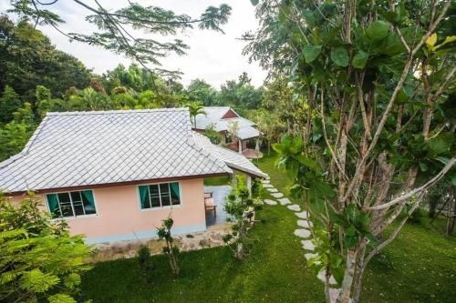 OYO 790 Suan Susana Resort4