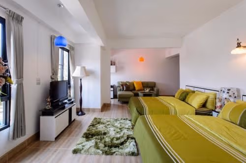 Studio Apartment