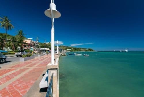 Studio Ocean front partial seaview/pool view