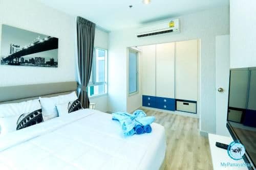 Two-Bedroom Apartment with Sea View
