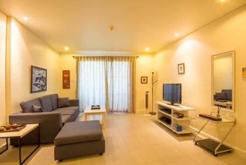 Apartment with Garden View