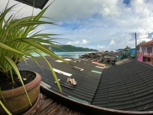 Captain Nhong seafood and homestay0