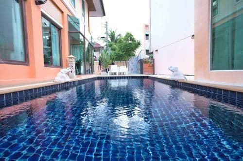 69 Walk to Bangla Rd in 10min 3 room plus private pool 69 Walk to Bangla Rd in 10min 3 room plus private pool