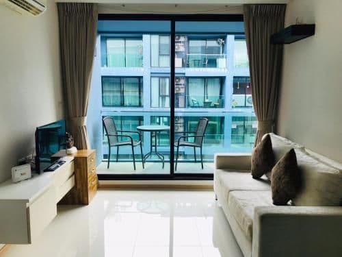 Single Room with Pool View