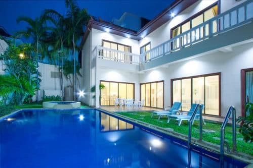 Five-Bedroom Villa with Spa Bath and Private Pool