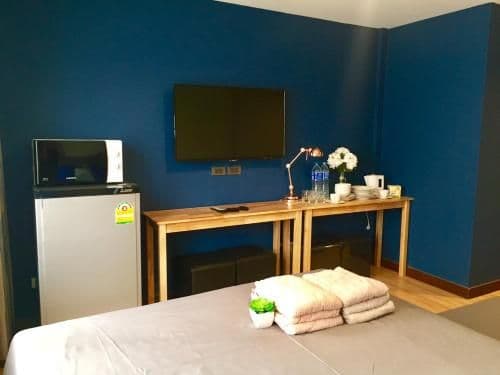 Quadruple Room with Private Bathroom