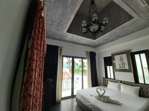 Villa with Sea View