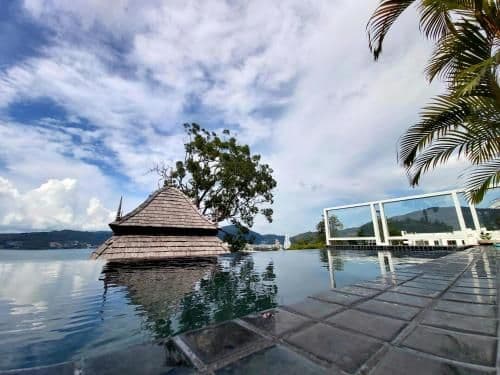 Villa with Sea View