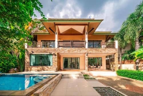 4Bedroom Pool Villa in Downtown Pattaya 4Bedroom Pool Villa in Downtown Pattaya