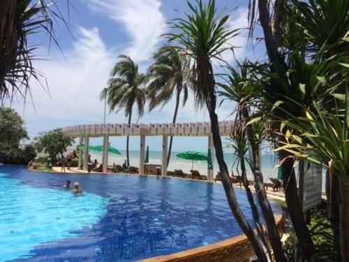 Baan Sansaran tropical beachfront Condo0