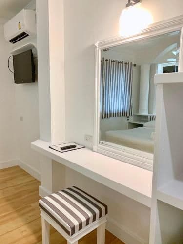 Standard Queen Room