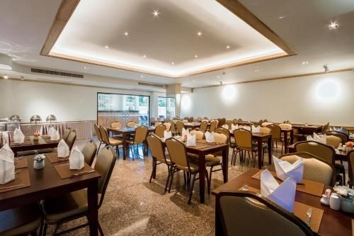 Airport Beach Hotel Phuket1