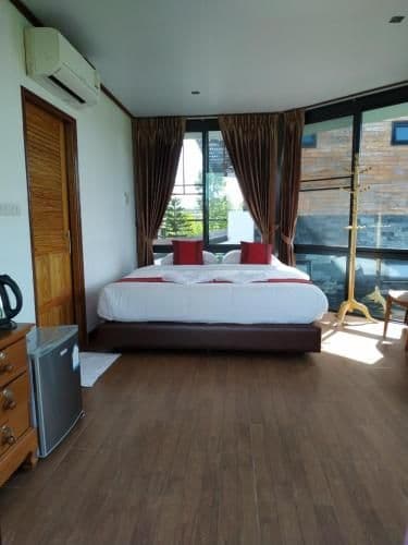 King Room with Mountain View