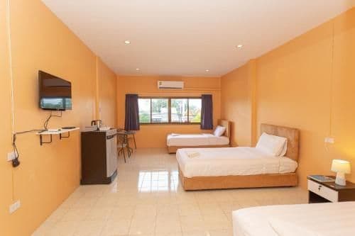 Deluxe Family Room