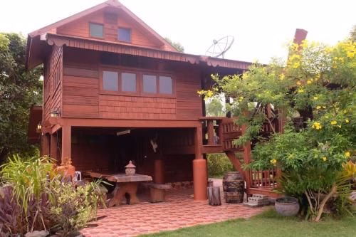 Pong Chaya Garden0