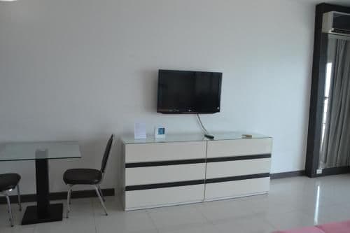 Studio Apartment with Sea View