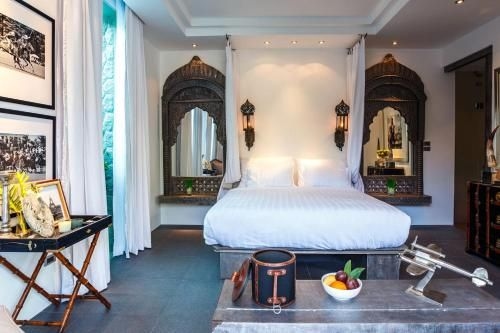 Villa on The Rocks, 4 bedrooms, Phuket (Villa on The Rocks, Phuket)3