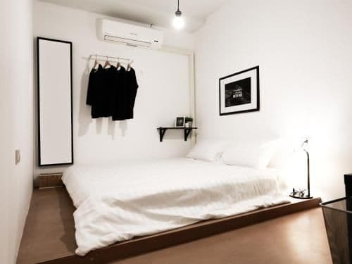 Standard Double Room with Shared Bathroom