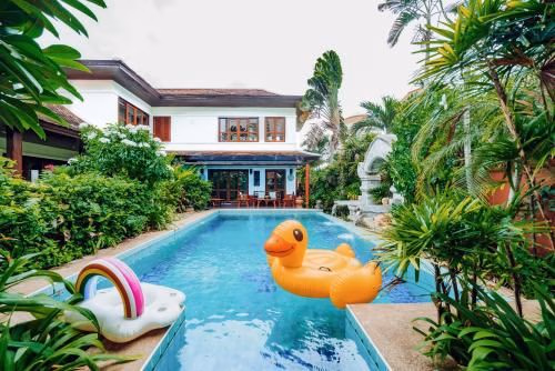 4 bedrooms Villa deluxy Pool Jomtien Beach side Avenues for internet celebrity0