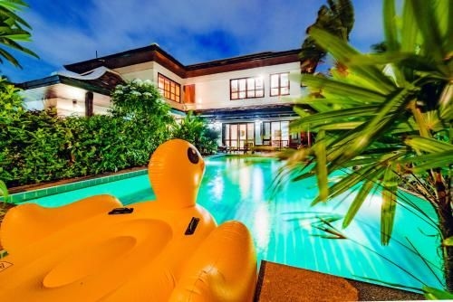 4 bedrooms Villa deluxy Pool Jomtien Beach side Avenues for internet celebrity2