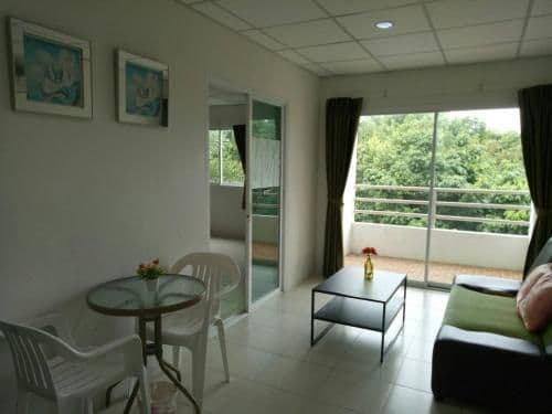 Quadruple Room with Private Bathroom
