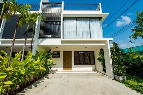 3 bed Laguna Park Olly3