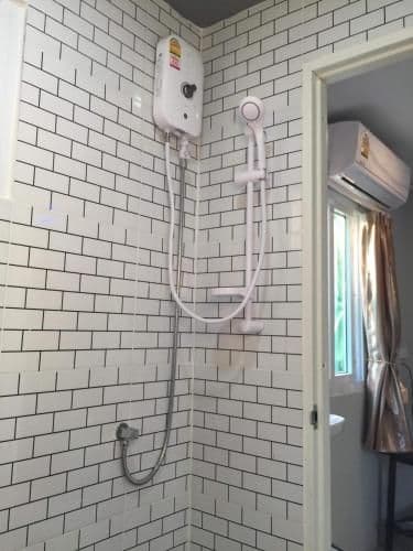 Budget Double Room with Private Bathroom