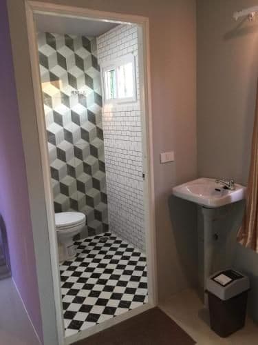 Budget Double Room with Private Bathroom
