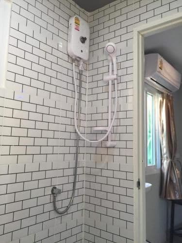 Budget Double Room with Private Bathroom
