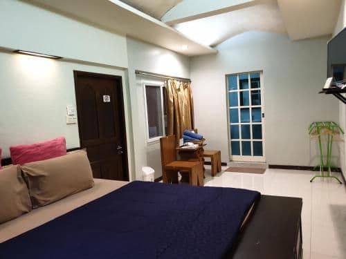 Standard Double Room with Private Bathroom