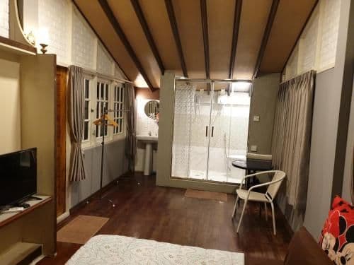 Standard Double Room with Private Bathroom