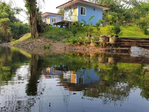Bungalow with Garden View