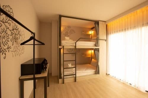 6-Bed Mixed Dormitory Room