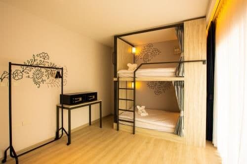 6-Bed Mixed Dormitory Room