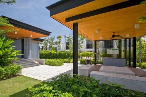 Three-Bedroom Townhouse