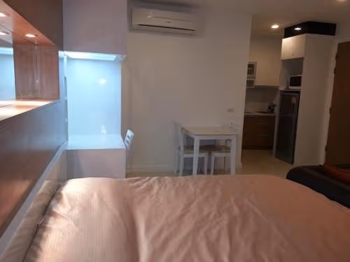 Studio with Sofa Bed