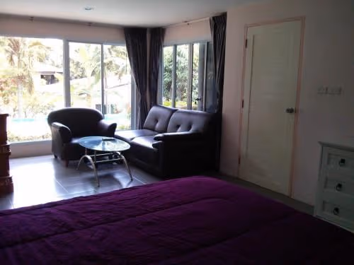 Apartment with Pool View - Ground Floor