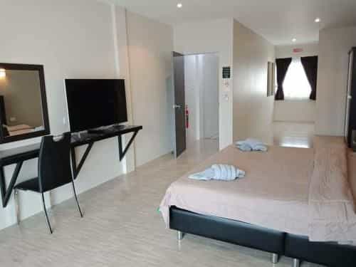 CLOUD 9 BAR AND GUEST HOUSE CLOUD 9 BAR AND GUEST HOUSE