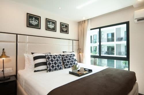 One-Bedroom Suite with Pool View