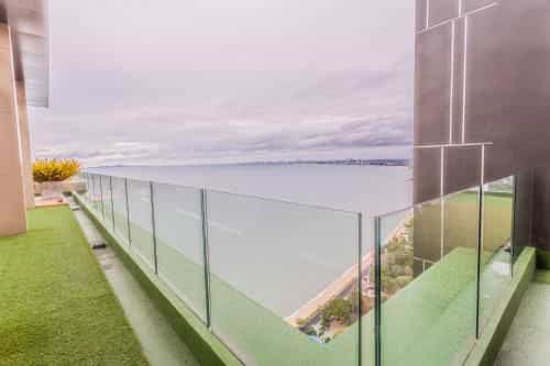 Luxury Beach Front 1 BR / Netflix / Bangsare - Pattaya Luxury Beach Front 1 BR / Netflix / Bangsare - Pattaya