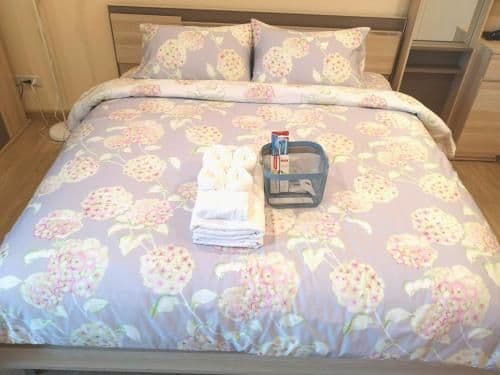 Standard Double Room with Shared Bathroom