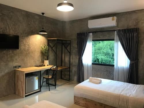 Standard Twin Room