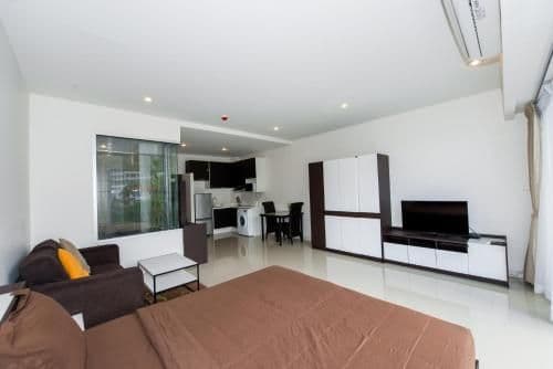 Studio Apartment