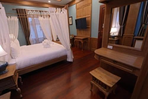 Superior King Room