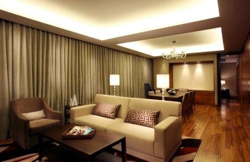 Premier Suite Double with Airport View